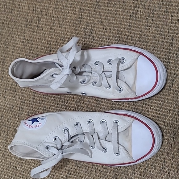 HIGH TOP WHITE KIDS CONVERSE SIZE 2 - Picture 5 of 6